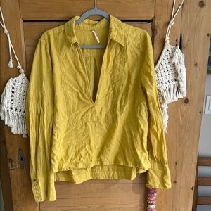 Free People  Mustard yellow collared long sleeve pullover large
